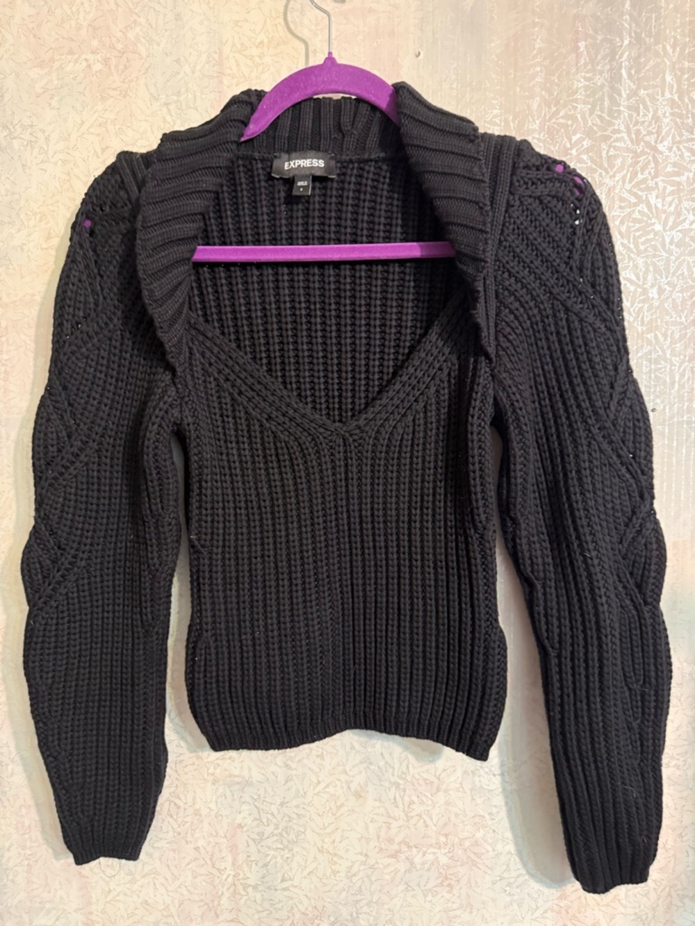 Express Women‎ Sweater S Black Ribbed Long Sleeve V Neck, Cable Knit Sleeves